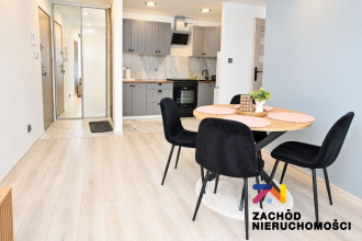 2 pokoje - 37m2 - balkon - Wypoczynek